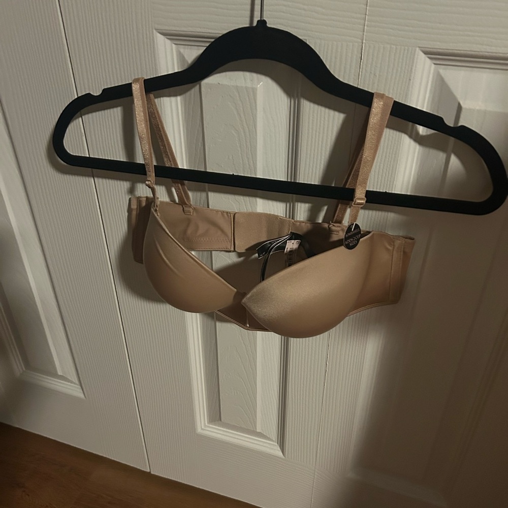 Victoria’s Secret Bombshell Push-up Bra